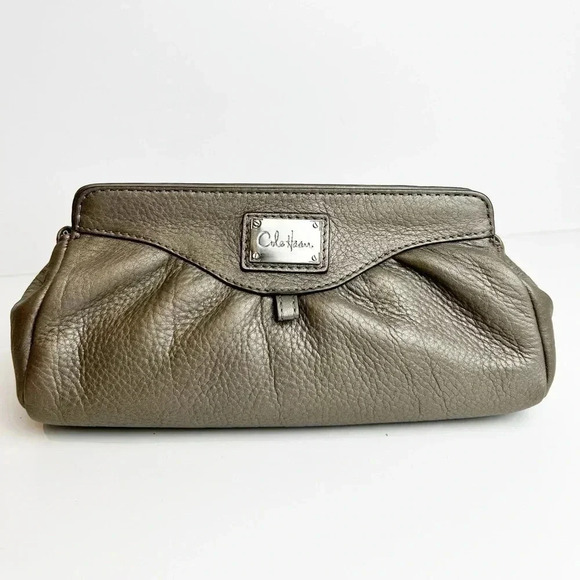 Cole Haan genuine leather clutch purse, pebbled gray, Makeup bag, Event, Formal - Picture 1 of 7